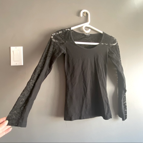 Black long sleeve lace top - Picture 1 of 2